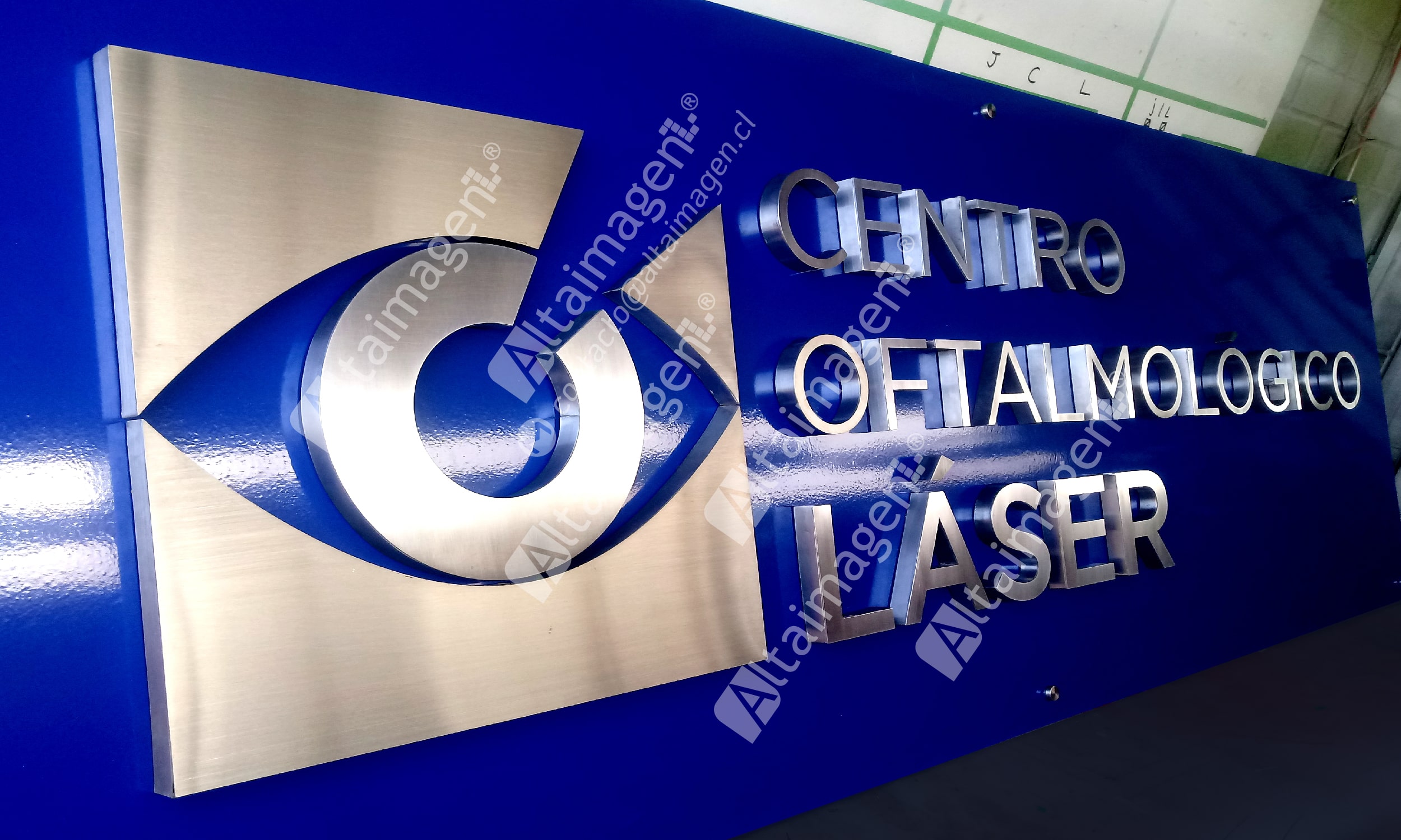 LETREROS-LOGOTIPOS-VOLUMETRICOS-ACERO-INOXIDABLE-ILUMINACION-LED-CHILE-ALTAIMAGEN-18
