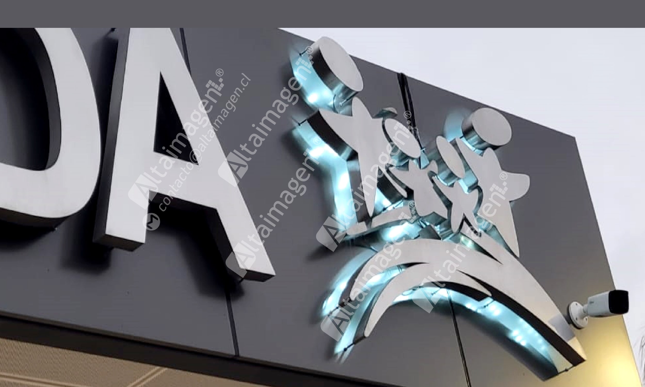 LETREROS-LOGOTIPOS-VOLUMETRICOS-ACERO-INOXIDABLE-ILUMINACION-LED-CHILE-ALTAIMAGEN-2